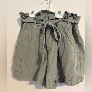 Women's Ruffle Waist Tie Shorts